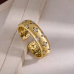 Clover Bangle