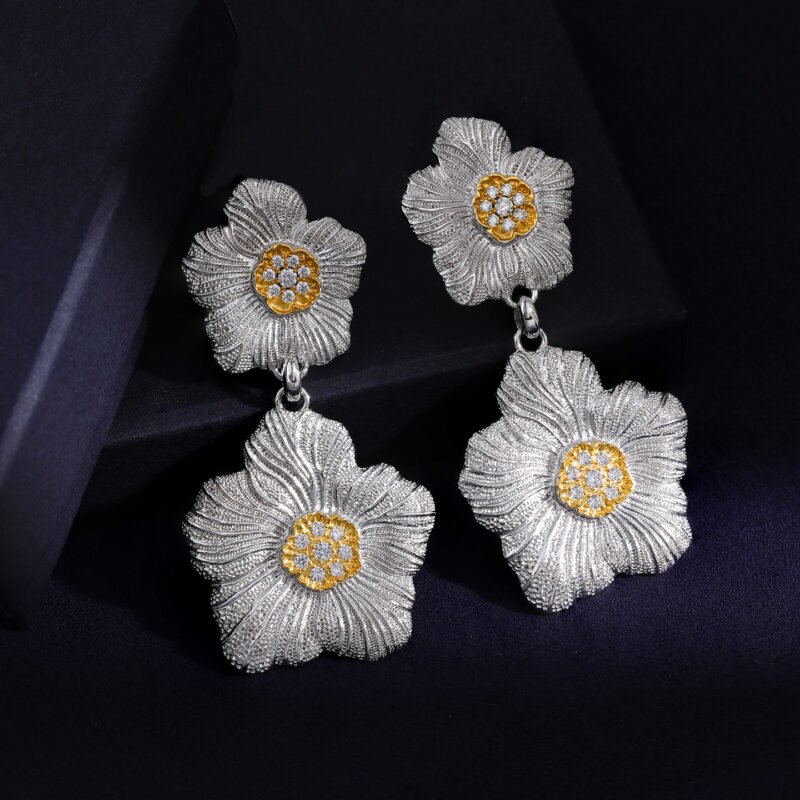 Gardenia Stud Earrings